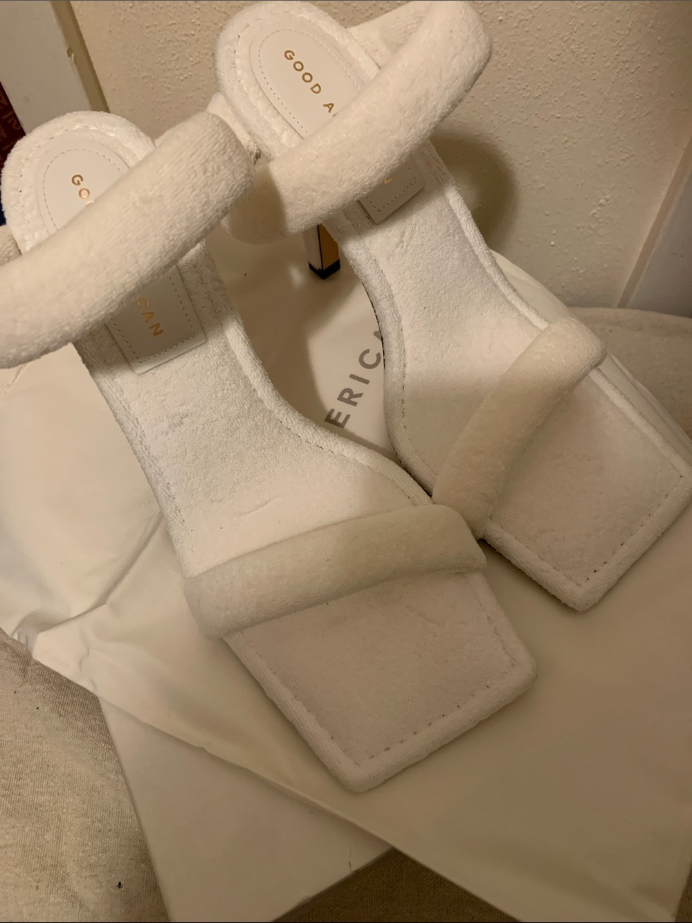 Good American White Terry Cloth Heels Sz 9